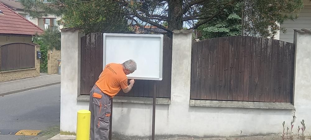 Instalace vývěsky
