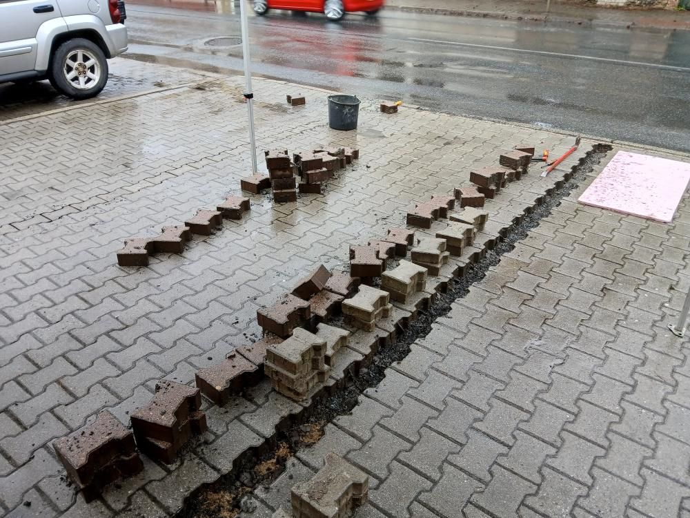 Oprava chodn&iacute;ku
