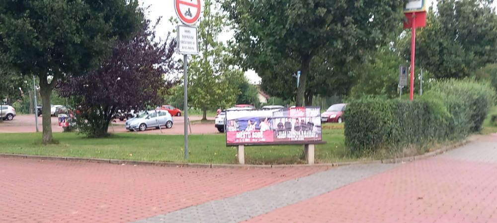 V&yacute;lep plak&aacute;tů